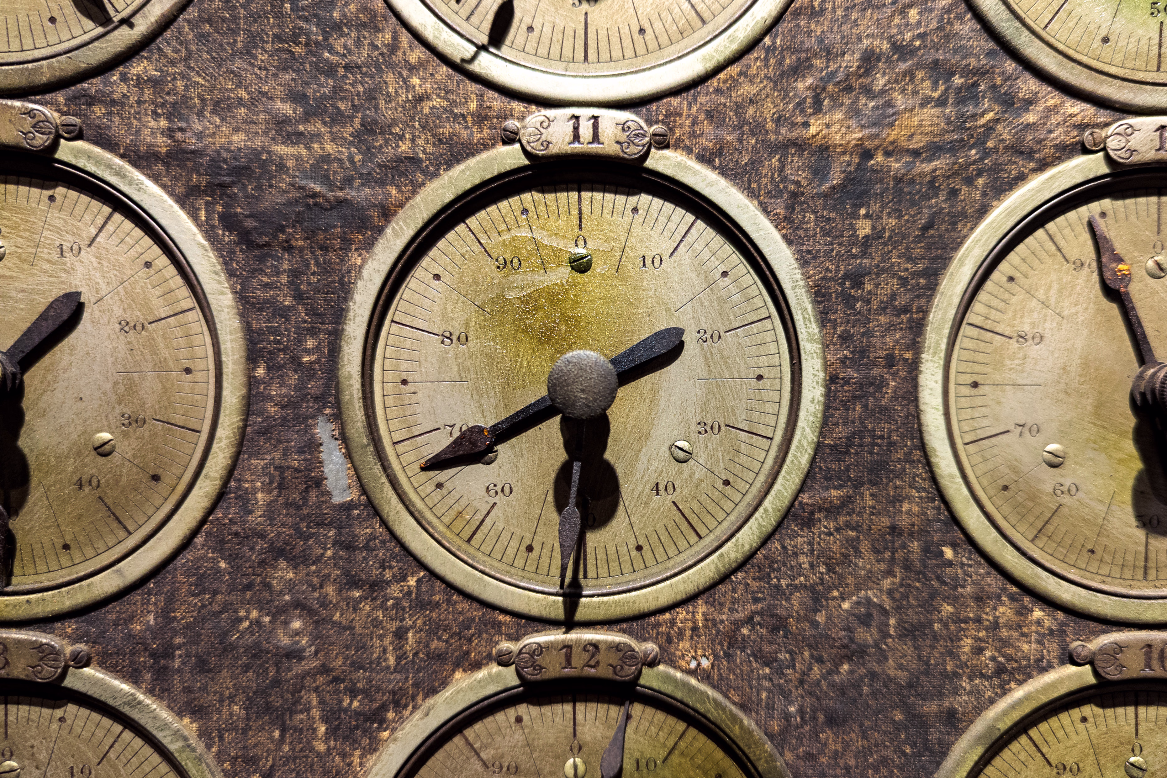 画像関連:霞会館記念学習院ミュージアム / 総務省 統計博物館