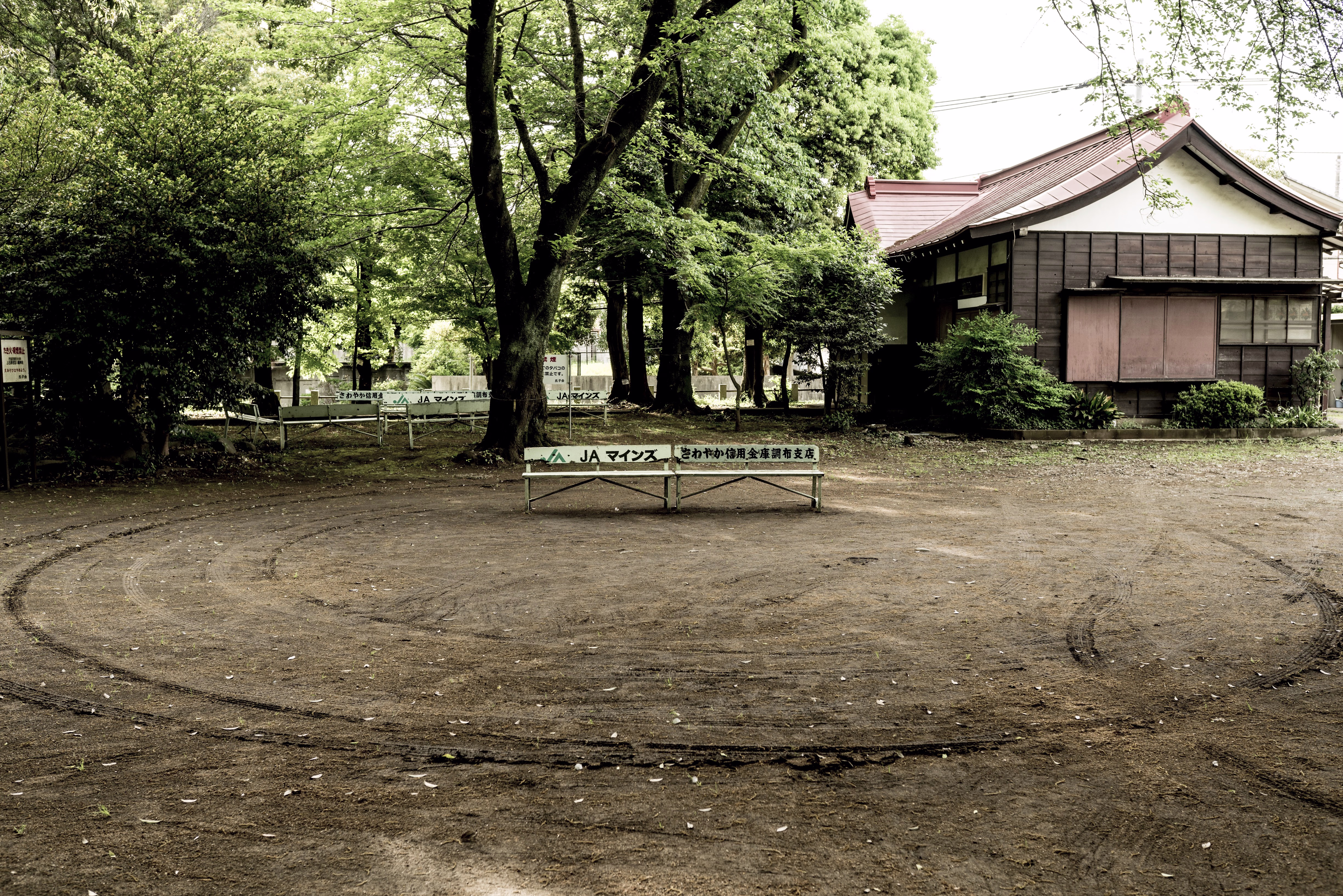 画像関連:西調布の神社