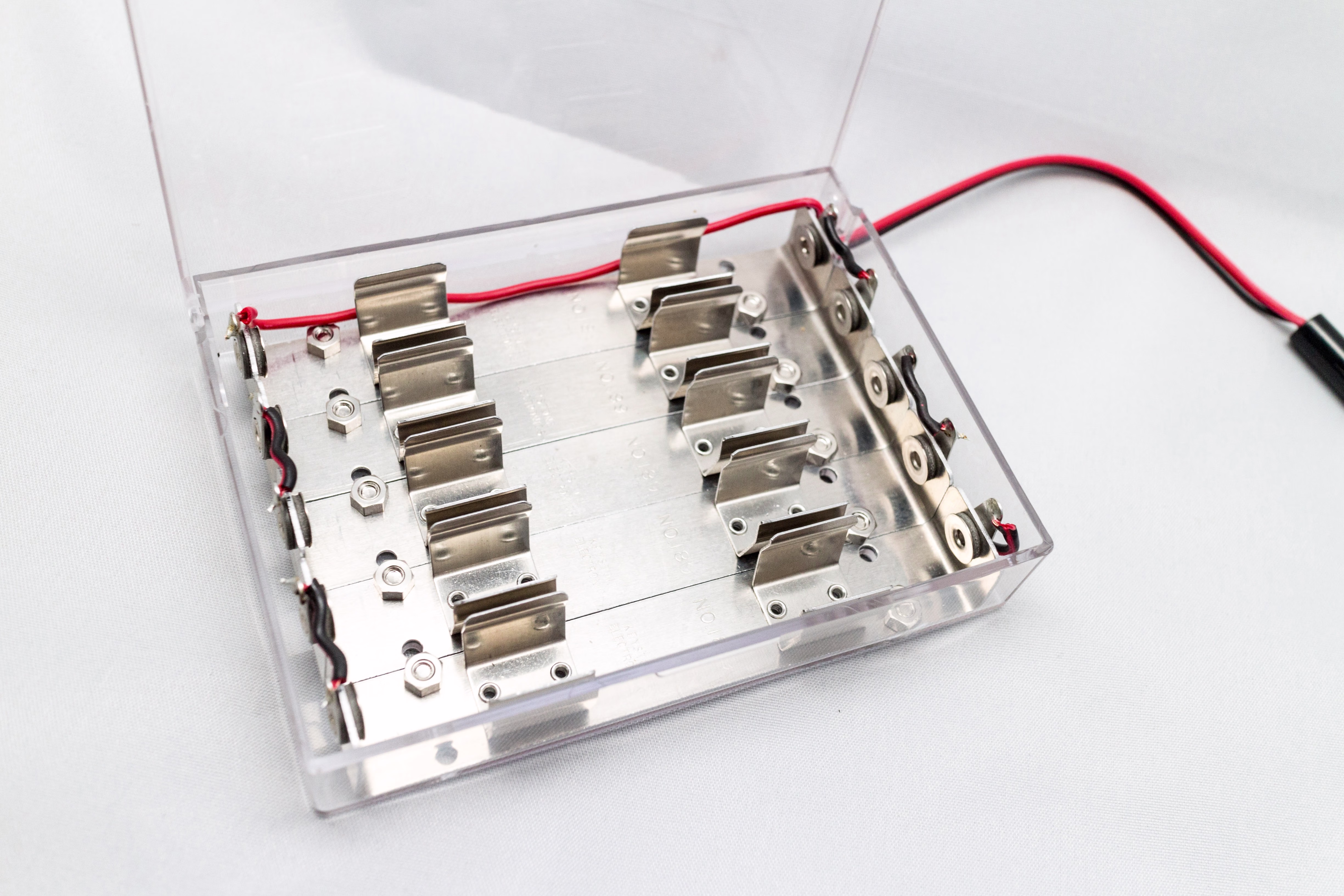 画像関連:Keystone Electronics 単3 10個のバッテリーホルダー